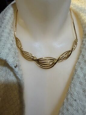 Vintage Trifari  necklace